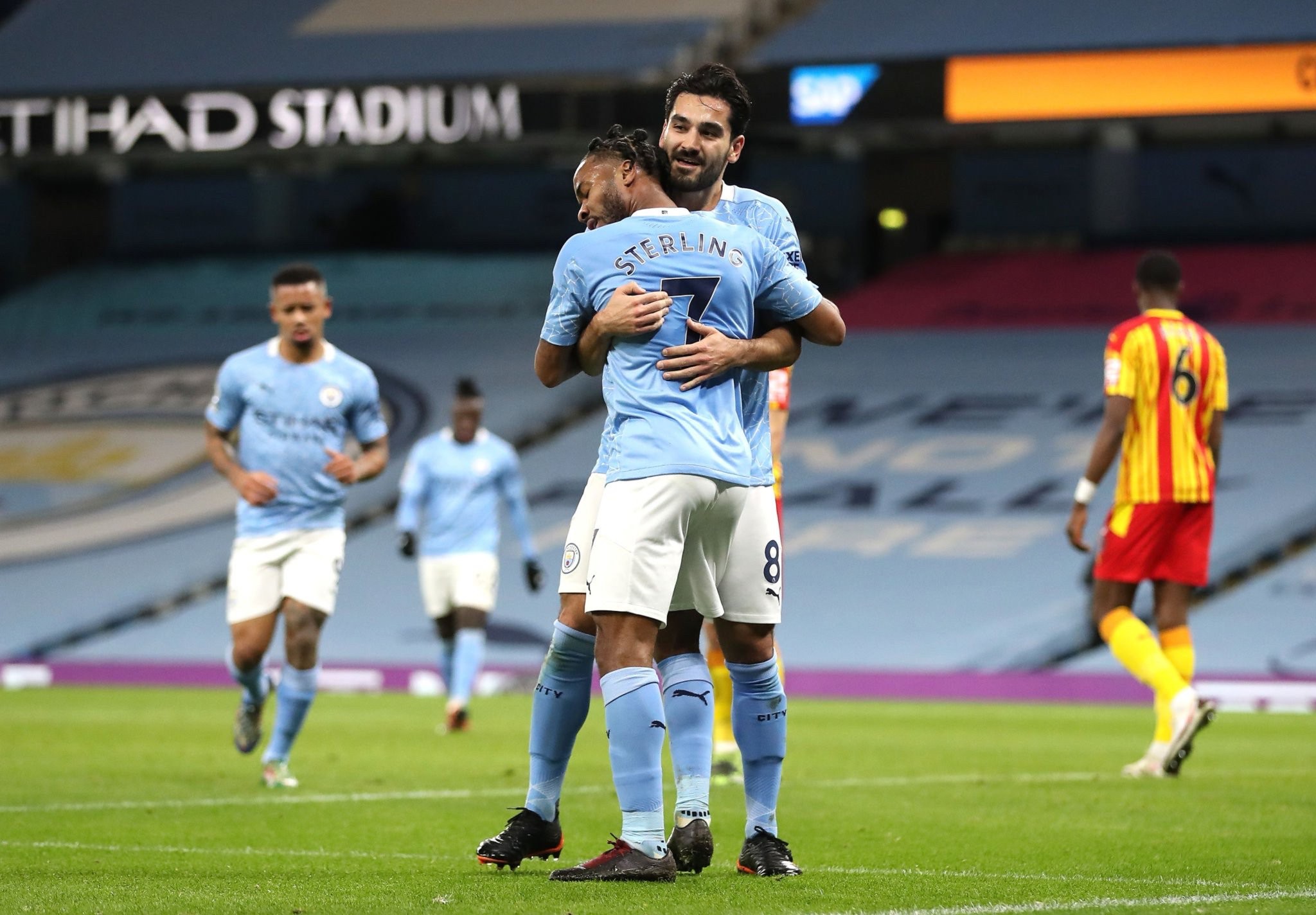 球员来说 球员来说