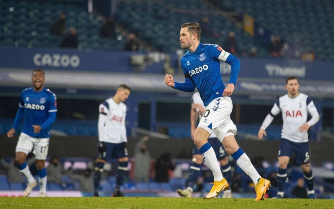 他在比赛中 他在比赛中